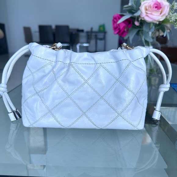 Tory Burch - Picture 4 of 6